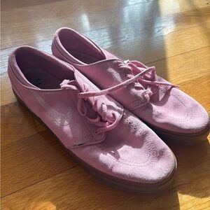 Nike Men’s Size 12 Rose Skateboard Sneakers